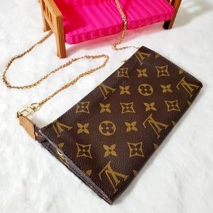 100% Auth Louis Vuitton Crossbody Pouch GM ❤FIRM❤